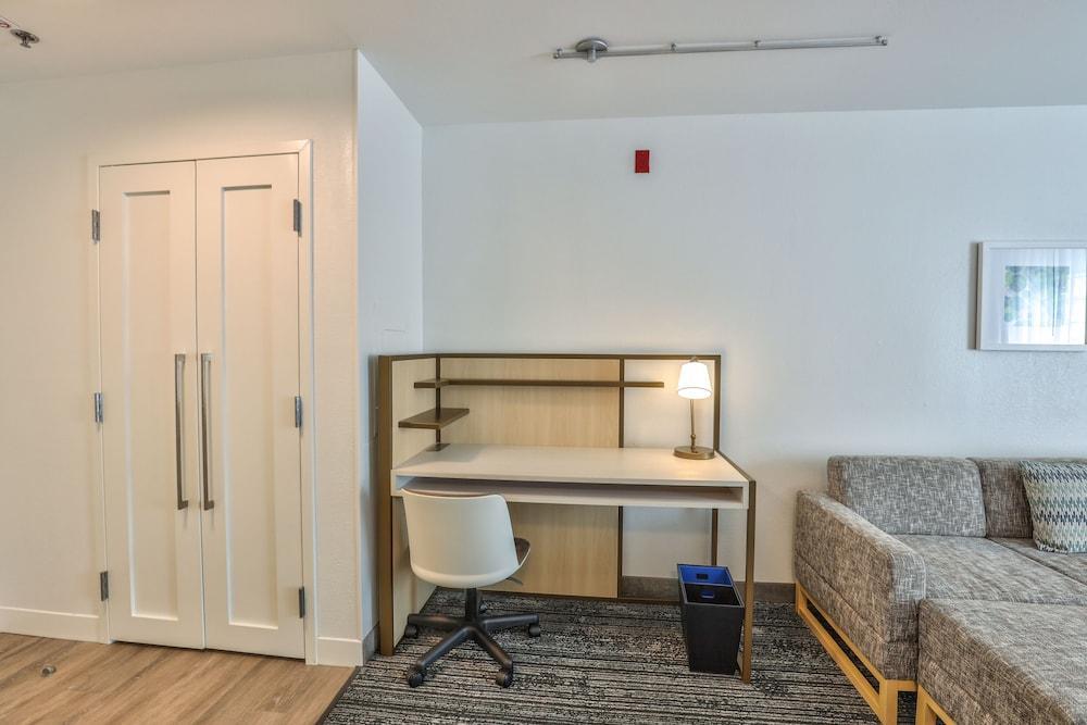 Alluxsuites At 1876, Ascend Hotel Collection Tallahassee Exteriér fotografie