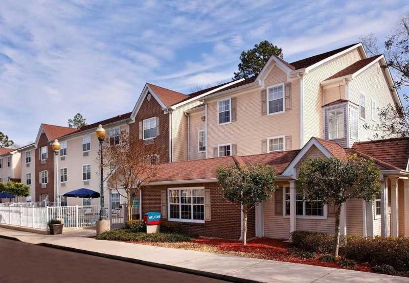 Alluxsuites At 1876, Ascend Hotel Collection Tallahassee Exteriér fotografie